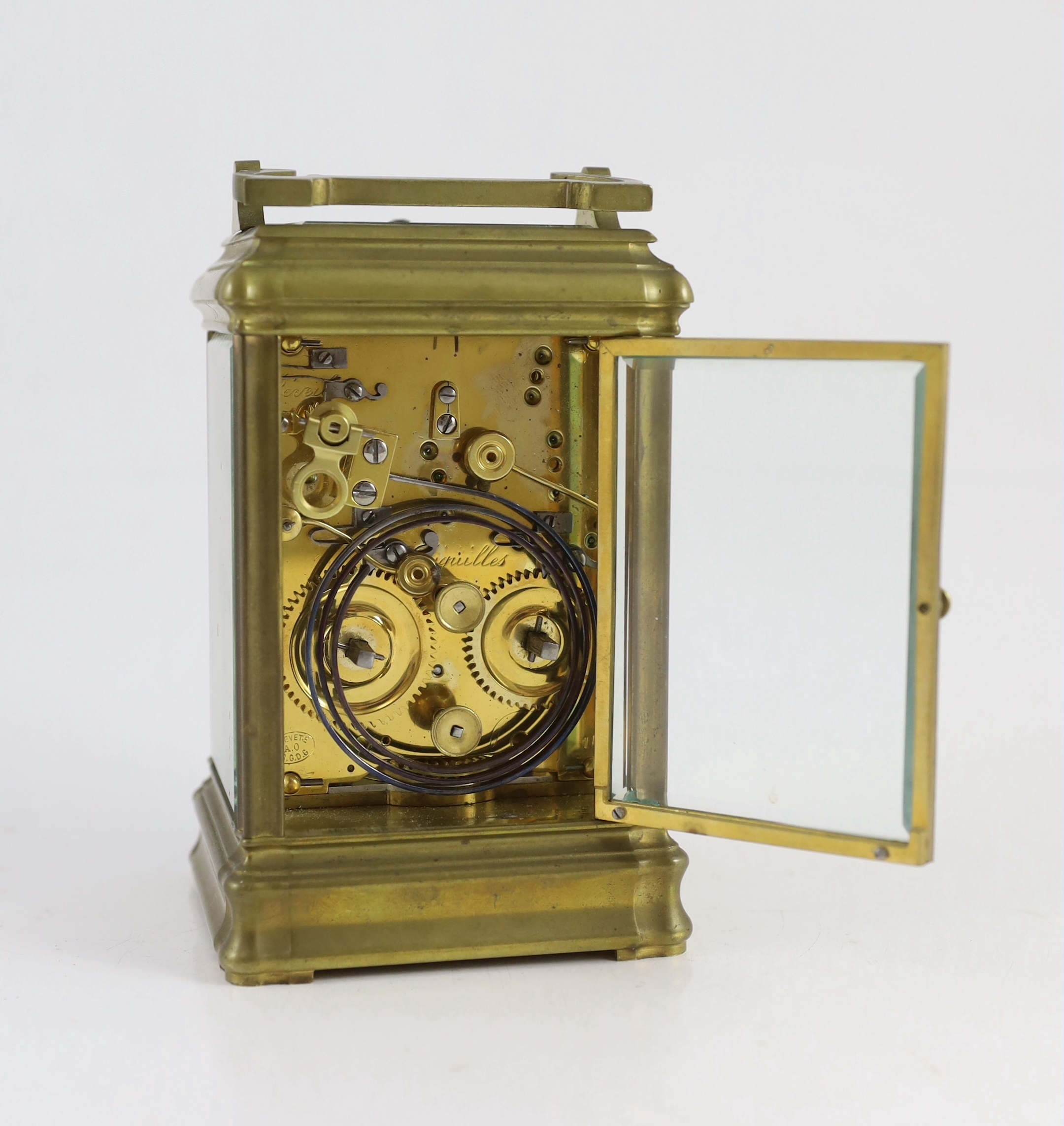 Le Roy & Fils, New Bond Street and Palais Royal. A late 19th century hour repeating carriage alarum clock with patent bottom winding